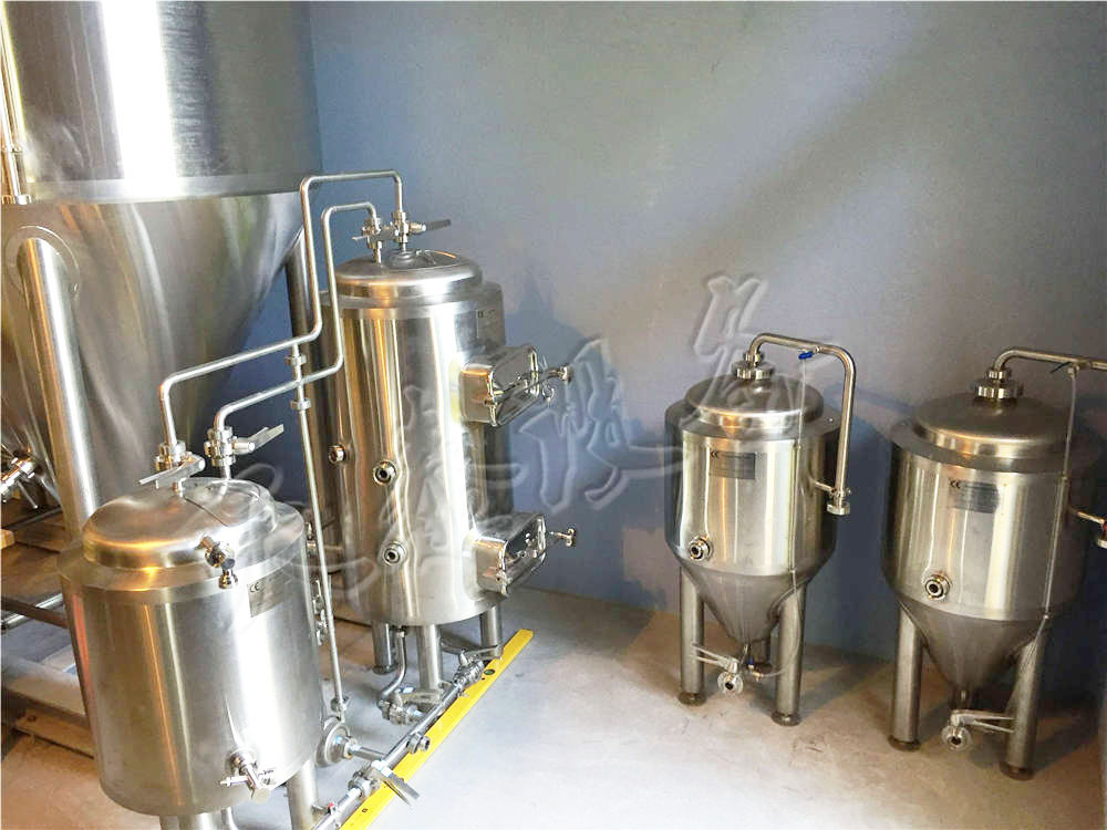 啤酒設備廠(chǎng)分享濾酒前如何檢查酒液質(zhì)量